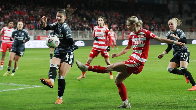 Eintracht Frankfurt patzt bei Union Berlin.