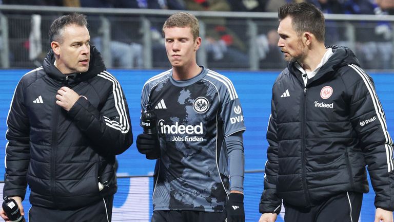 Elias Baum fehlt Eintracht Frankfurt verletzt "bis auf weiteres".