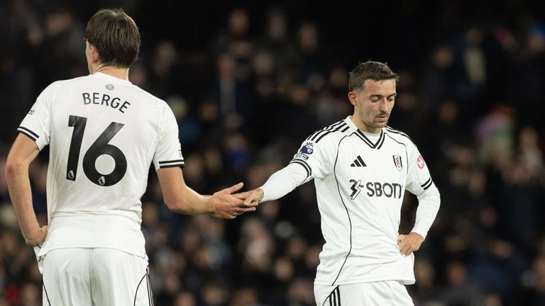 Enttäuschung bei Fulham nach dem 9-Tore-Kracher gegen Manchester City. Am kommenden Sonntag geht es gegen Crystal Palace.