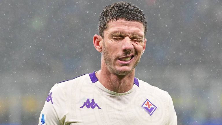 Robin Gosens musste bei seinem Comeback für Florenz die nächste Pleite einstecken. 