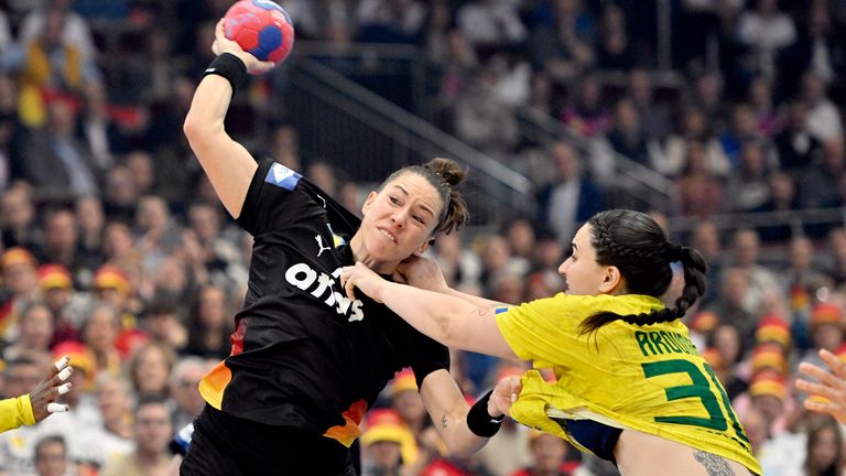 Deutschlands Handballerinnen ziehen ins WM-Halbfinale ein.