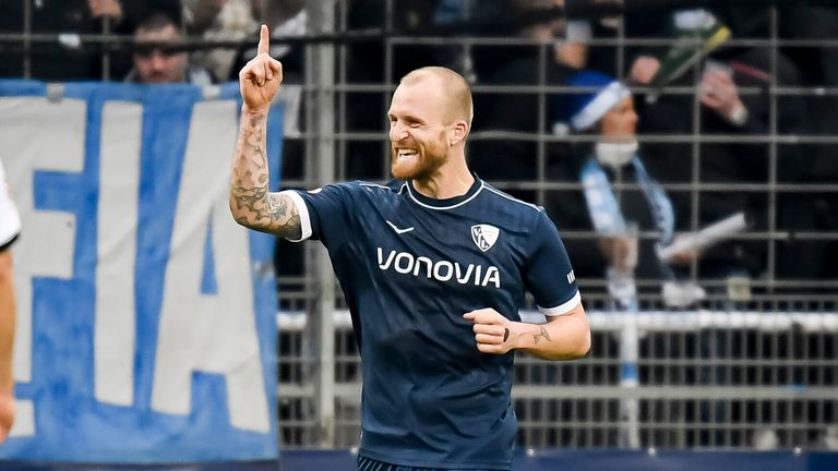 Philipp Hofmann sorgte für den 1:0-Endstand gegen Bielefeld. Im Topspiele trifft Bochum am Samstag auf Hannover. 