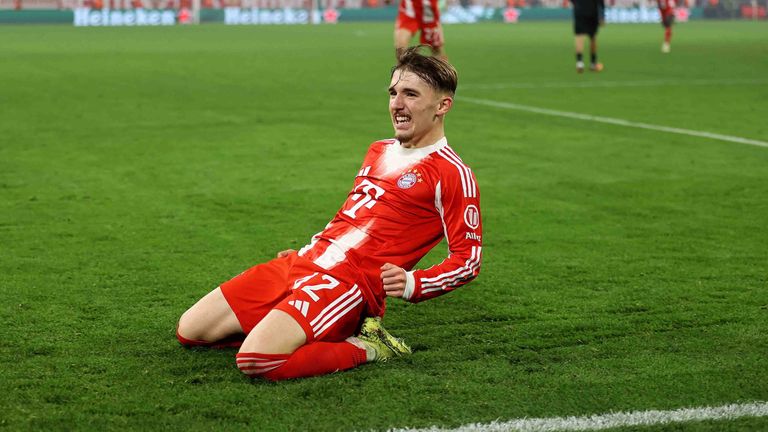 Lennart Karl steht beim FC Bayern bis Sommer 2028 unter Vertrag.