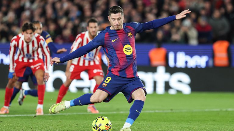 Robert Lewandowski vergibt gegen Atletico einen Elfmeter.
