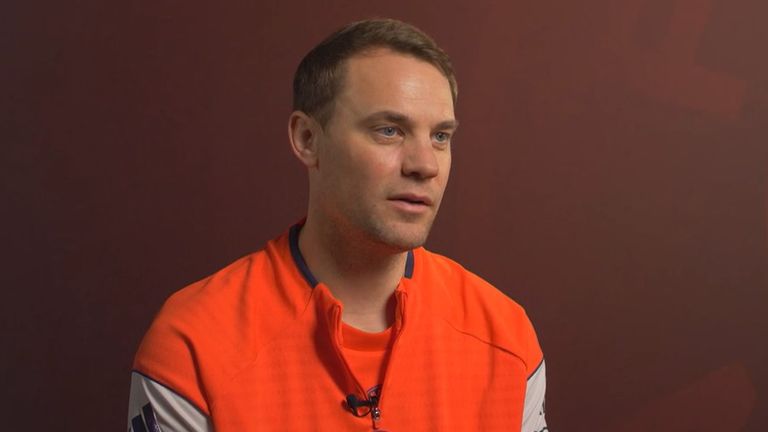 Manuel Neuer spricht im Interview mit Sky über seinen wahrscheinlichen Nachfolger beim FC Bayern Jonas Urbig, die Weltmeisterschaft im nächs