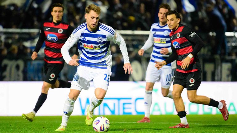 Durch das Unentschieden bei Viktoria Köln beenden die "Zebras" die Hinrunde auf dem dritten Tabellenplatz.