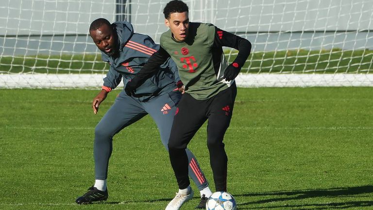 Jamal Musiala ist zurück im Teamtraining der Bayern.