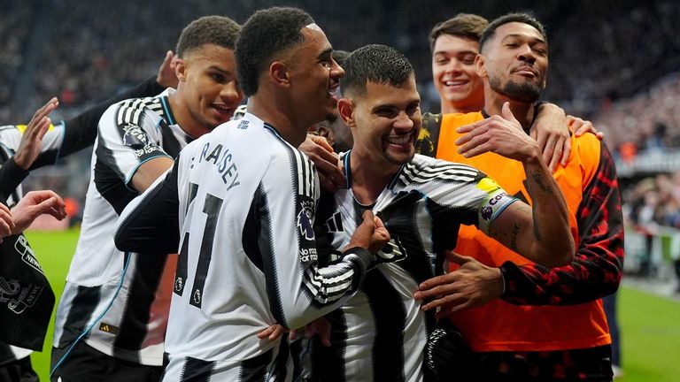 Newcastle United schlägt Burnley und ist bereit für Leverkusen. 