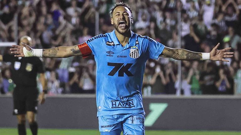 Neymar erzielt für den FC Santos gegen Juventude drei Treffer innerhalb von 17 Minuten.