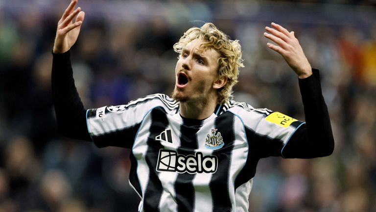 Nick Woltemade spielt seit dieser Saison bei Newcastle United in der Premier League.