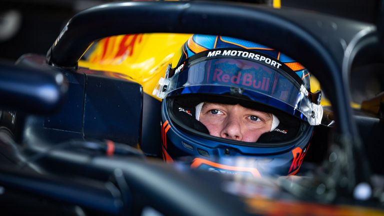 Oliver Goethe wird auch im Jahr 2026 in der Formel 2 an den Start gehen.