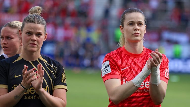 Paulick (l.) wechselt zum HSV.