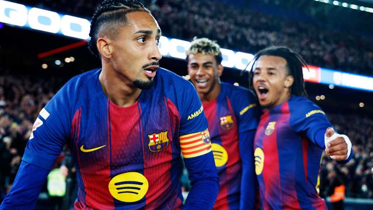 Raphinha (l.) erzielte beim 3:1 gegen Atletico den Ausgleich für Barca.