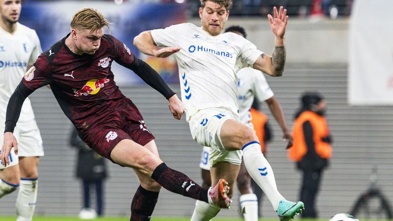 RB Leipzig zieht souverän gegen Magdeburg ins Viertelfinale ein.