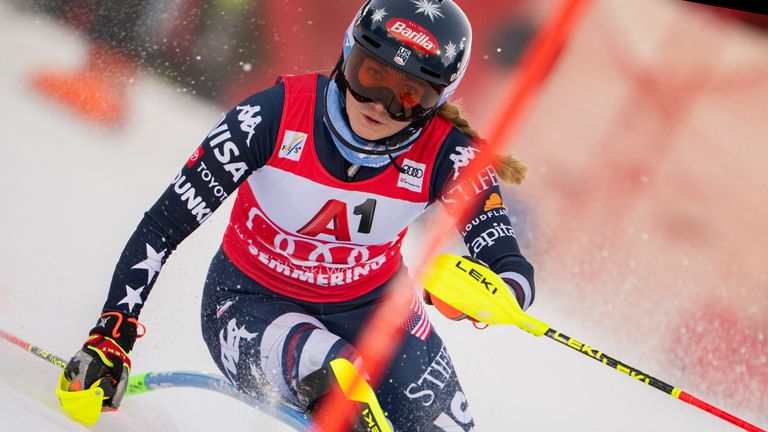  Mikaela Shiffrin  während des 1. Durchgangs im Slalom der Frauen.