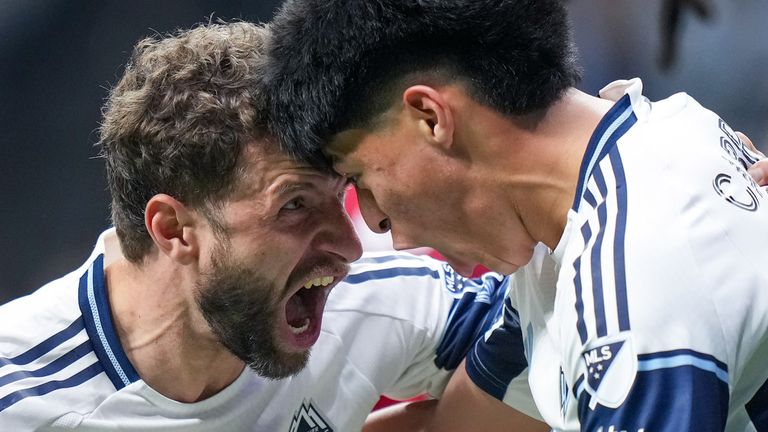 Thomas Müller (l.) will mit den Vancouver Whitecaps den Titel in der MLS holen.