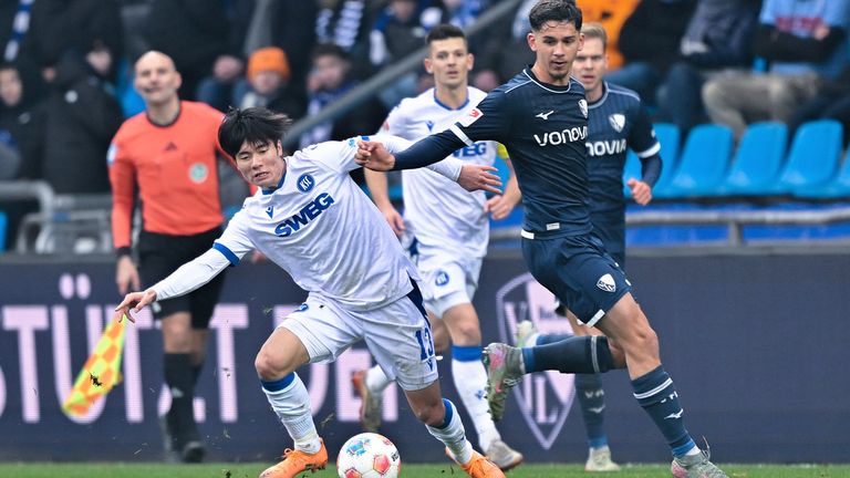 VfL Bochum gegen den Karlsruher SC.
