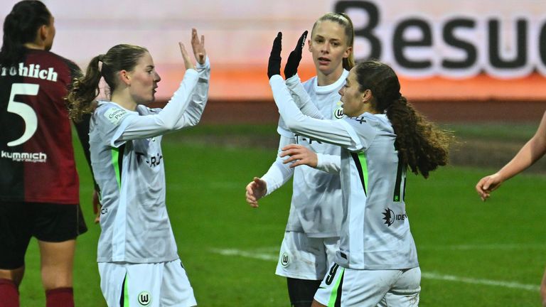 Der VfL Wolfsburg gewinnt deutlich in Nürnberg.