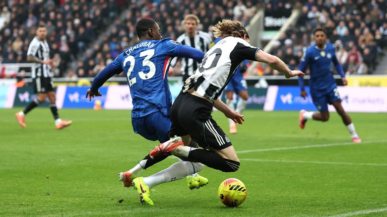 Should Newcastle have had a penalty for Trovh Chalobah's challenge on Anthony Gordon?