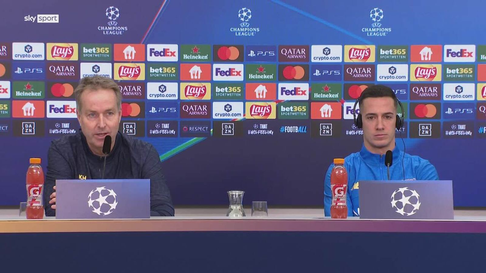 Bayer 04 Leverkusen will sich mit einem Sieg gegen den FC Villareal die  CL-Playoffs sichern. Zuletzt war die Werkself jedoch durchaus inkonstant.  Kasper Hjulmand hofft, dass sich das mit mehr ...