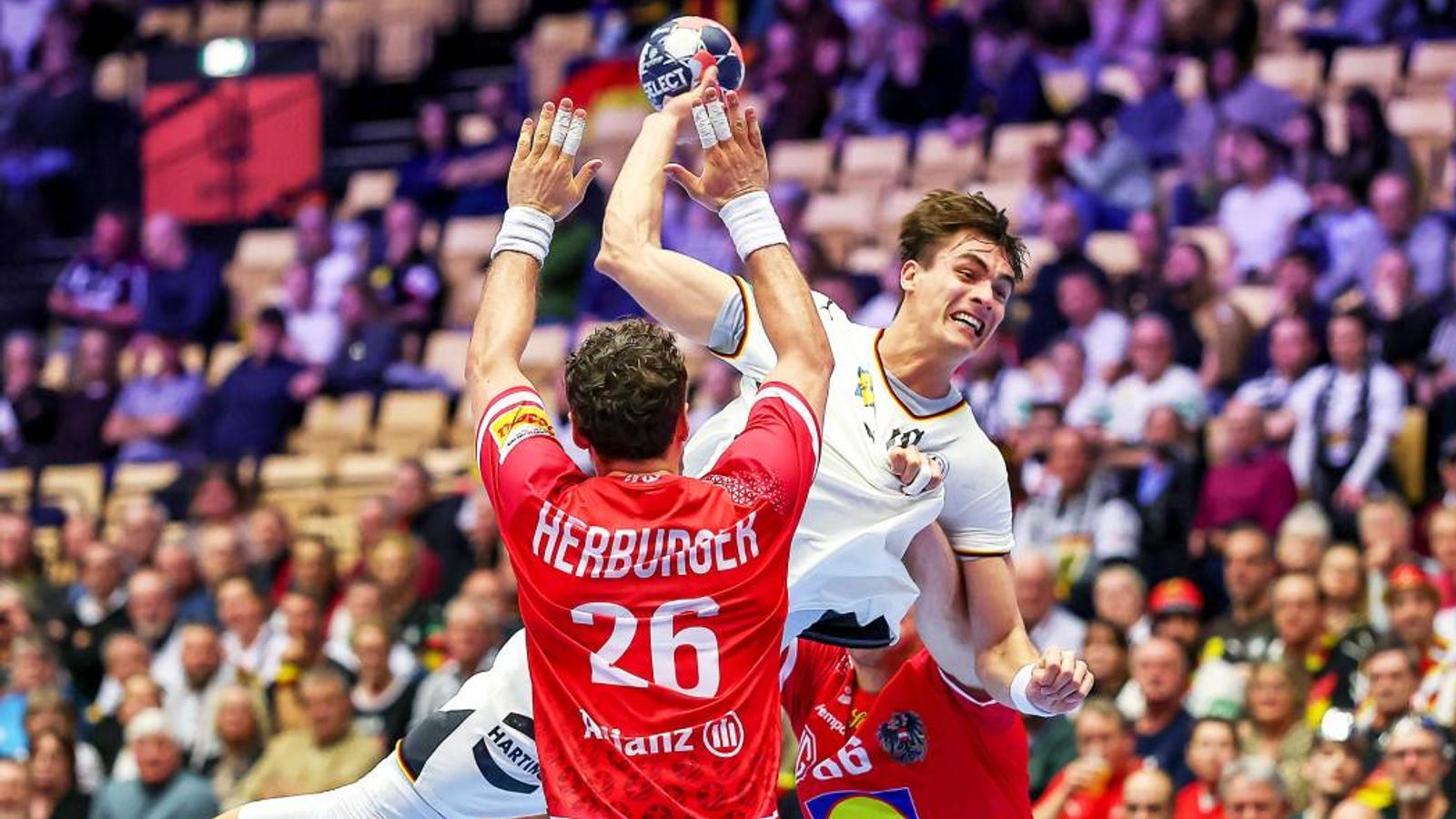 Deutsche Handballer gewinnen bei der Handball-EM gegen Österreich ...