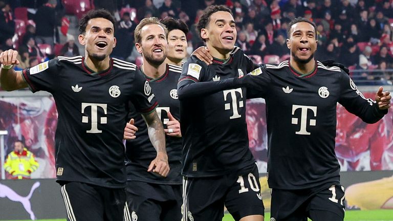 Die Bayern feiern eine Tor-Gala bei RB Leipzig.