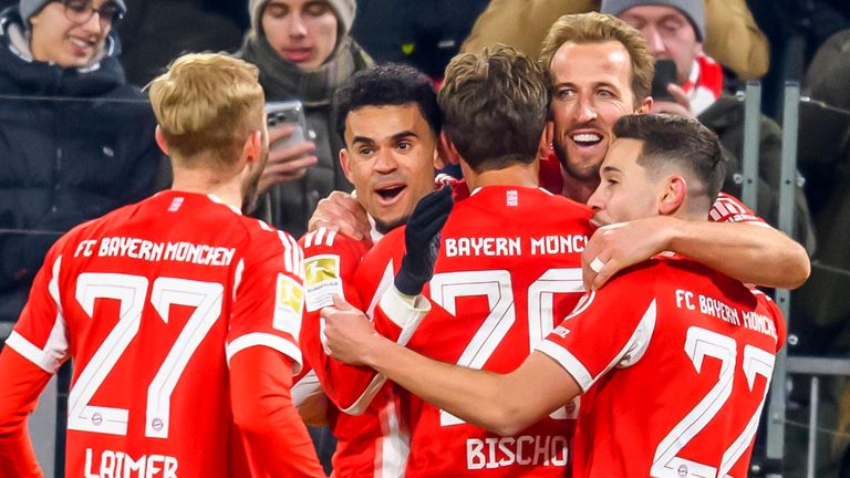 Die Bayern demontieren Wolfsburg zum Jahresauftakt.