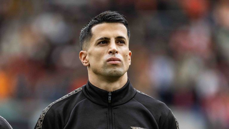 Joao Cancelo wird in der Rückrunde erneut seine Schuhe für den FC Barcelona schnüren.