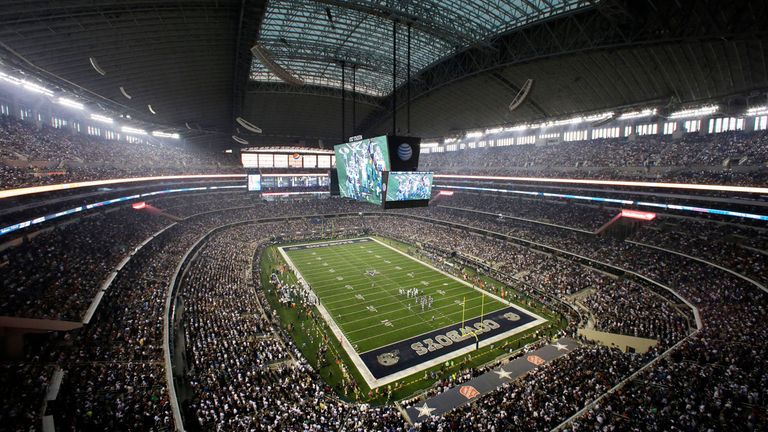 2027 empfangen die Dallas Stars die Vegas Golden Knights im AT&T-Stadium in Arlington für die "Stadium Series".