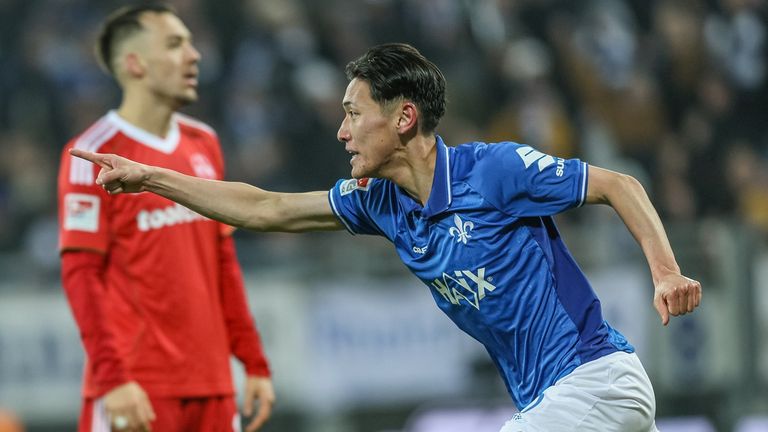 Die Lilien springen auf Rang zwei und bleiben an Tabellenführer Schalke dran.