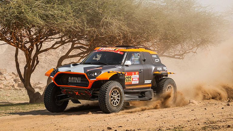 Guillaume De Mevius gewinnt im Mini die erste Etappe der Rallye Dakar.