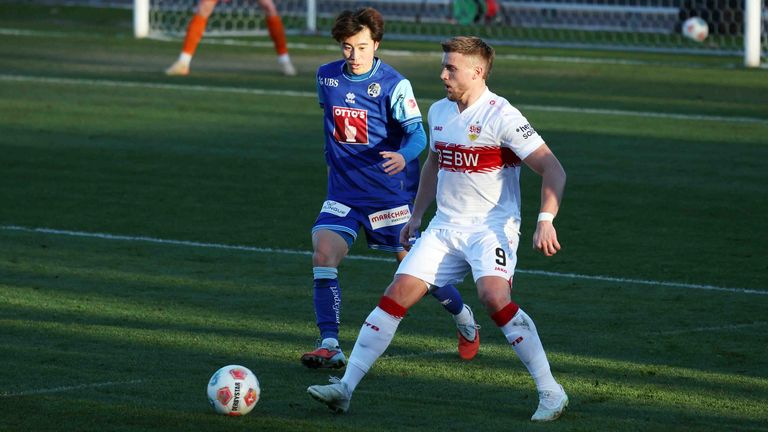 Ermedin Demirovic spielt im einzigen Test vor dem Bundesliga-Auftakt eine Halbzeit.