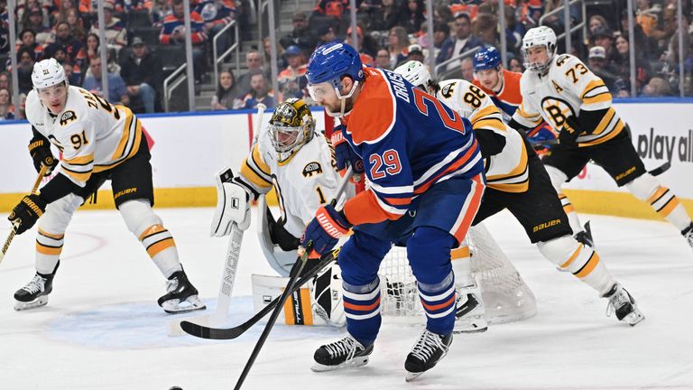 Leon Draisaitl kassiert mit Edmonton eine böse Heimklatsche gegen Boston. 