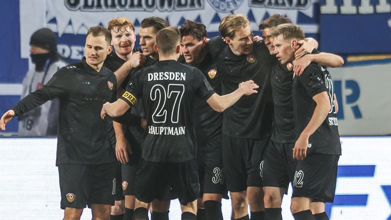 Dynamo feiert in Magdeburg den zweiten Sieg in Folge. 