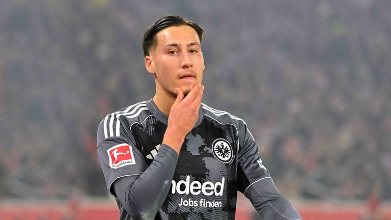 Die Erfahrungen in Italien sind dem SGE-Shootingstar Younes Ebnoutalib nicht in sonderlich guter Erinnerung.