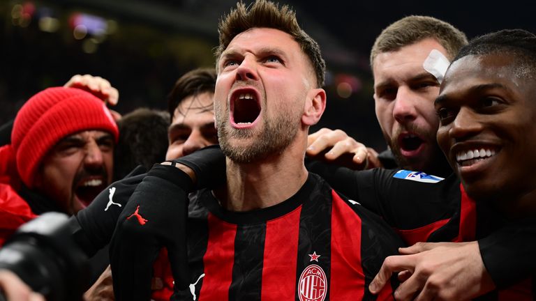 Niclas Füllkrug schießt die AC Milan zum Sieg.