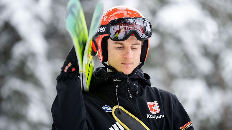 Skispringer Karl Geiger bangt um das Olympia-Ticket.