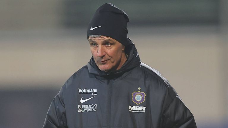 Jens Härtel ist nicht länger Trainer von Aue. 