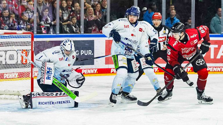 Die Kölner Haie setzen sich gegen die Straubing Tigers mit 4:2 (2:0, 2:2, 0:0) durch.