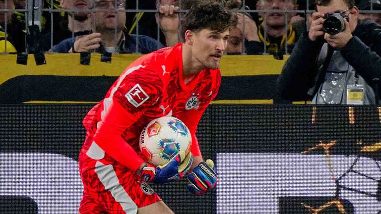 Gregor Kobel wird das Tor von Borussia Dortmund beim Auswärtsspiel in Frankfurt hüten.