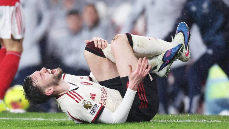 Liverpool-Star Conor Bradley hat sich eine schwere Knieverletzung zugezogen. 