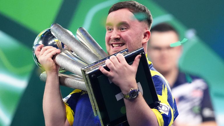 Luke Littler gewinnt das Finale der Darts-WM 2026 und holt damit seinen zweiten WM-Titel.