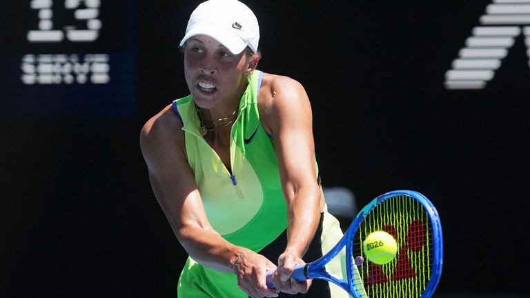 Madison Keys zieht in die nächste Runde der Australian Open und arbeitet an der Titelverteidigung.