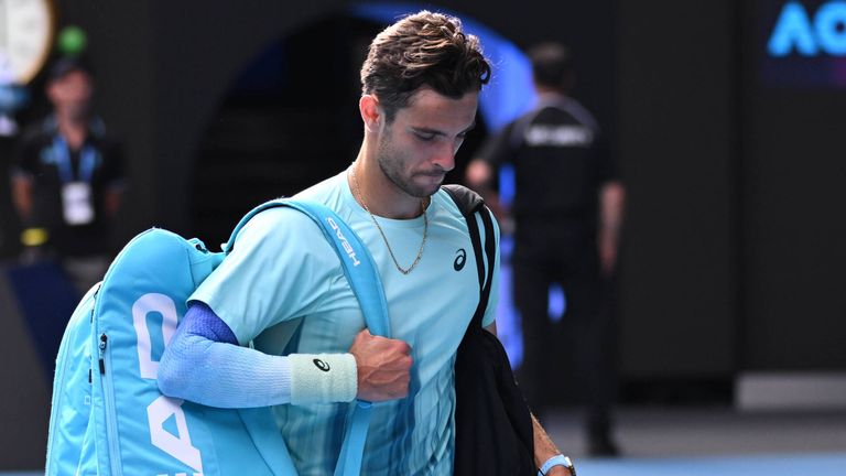 Lorenzo Musetti hat das Halbfinale in Melbourne auf tragische Art und Weise verpasst. 