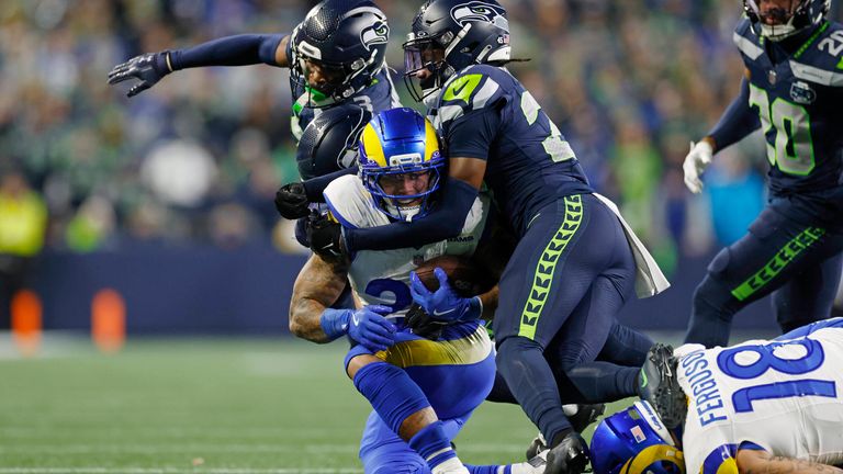 Die Defensive der Seattle Seahawks überzeugt gegen die Offensive der Los Angeles Rams.