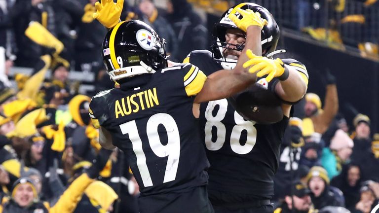 Die Pittsburgh Steelers haben sich dramatisch das letzte Playoff-Ticket gesichert. 