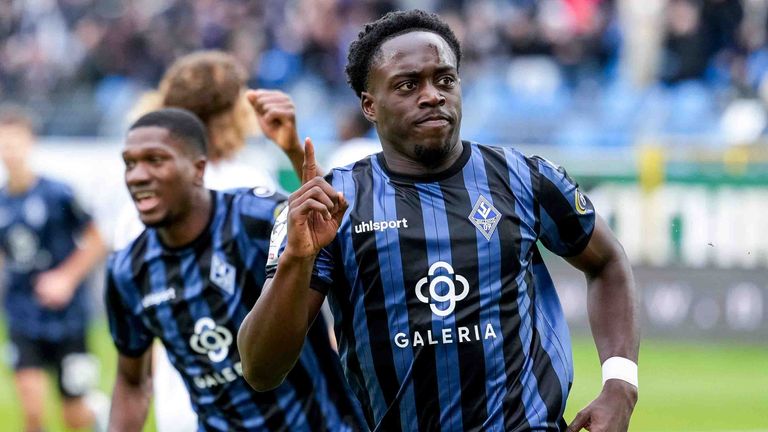 Der SC Paderborn und Waldhof Mannheim einigen sich im Zoff um Kennedy Okpala.