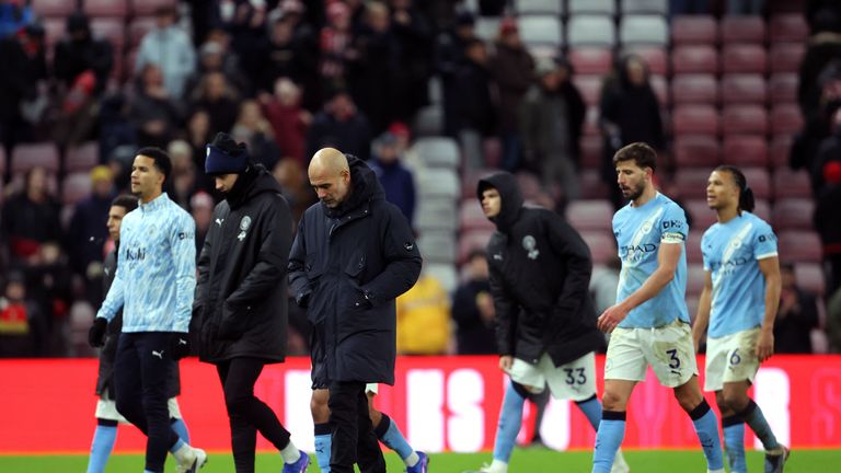 Frust bei Pep Guardiola und den Manchester City Spielern nach dem 0:0 gegen Sunderland. Am Sonntag folgt das Topspiel gegen Chelsea. 