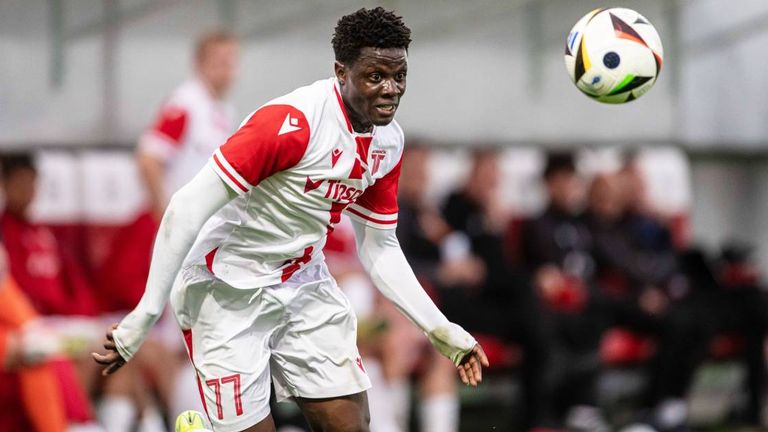 Sani Suleiman trägt künftig das Trikot von RB Leipzig. 