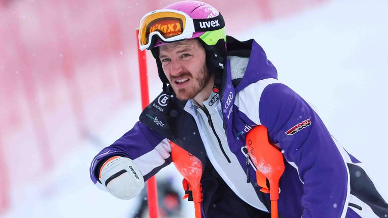 Befindet sich weiterhin im Formtief: Skirennfahrer Linus Straßer.